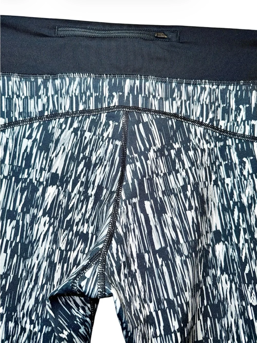 NIKE 821777-010 RUNNING POWER GRAPHIC CROP LEGGING Large